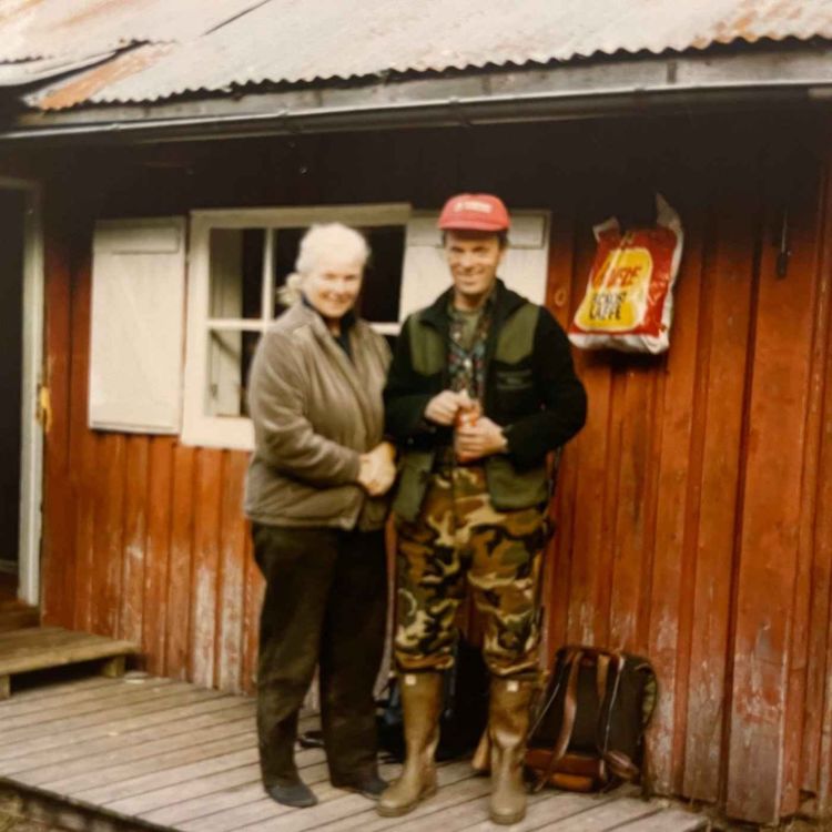 cover art for Et liv med jakt og hunder - Rolf og Erna Frostad