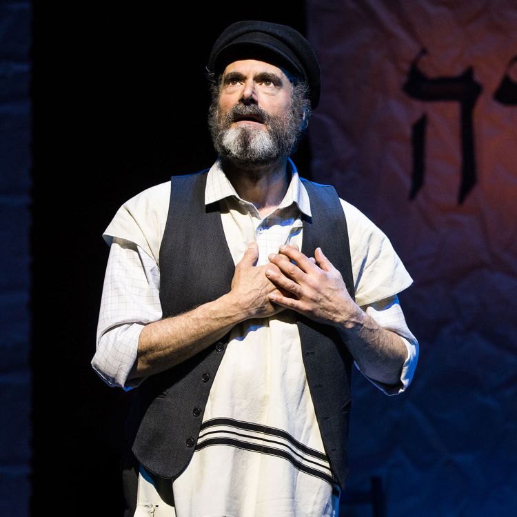 cover art for Fiddler on the Roof in Yiddish