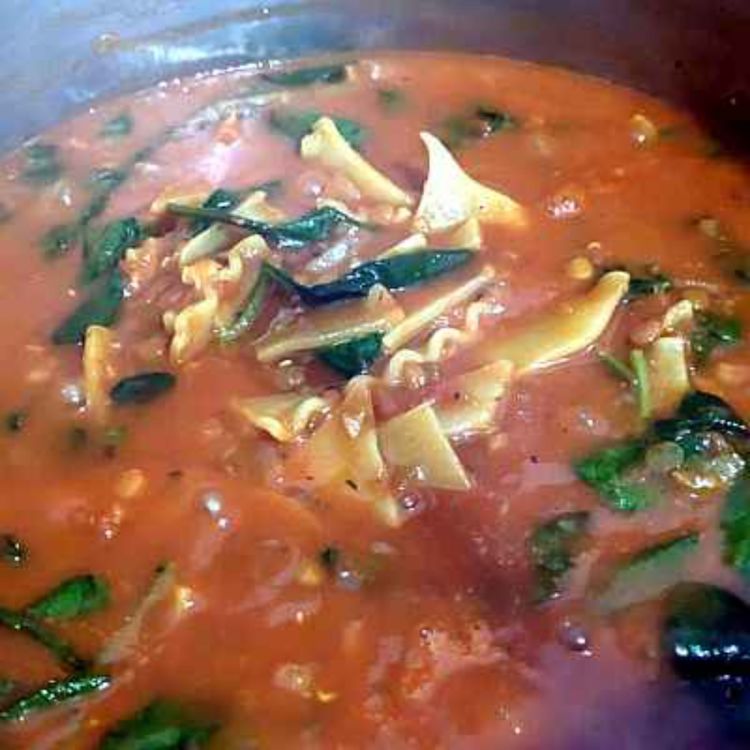 cover art for Easy Lasagna Soup : SO GOOD for a Chilly Evening