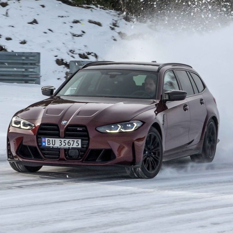 cover art for Bonus: Alle gode ting er M3 (Jepp, BMW M3 Touring er her!)