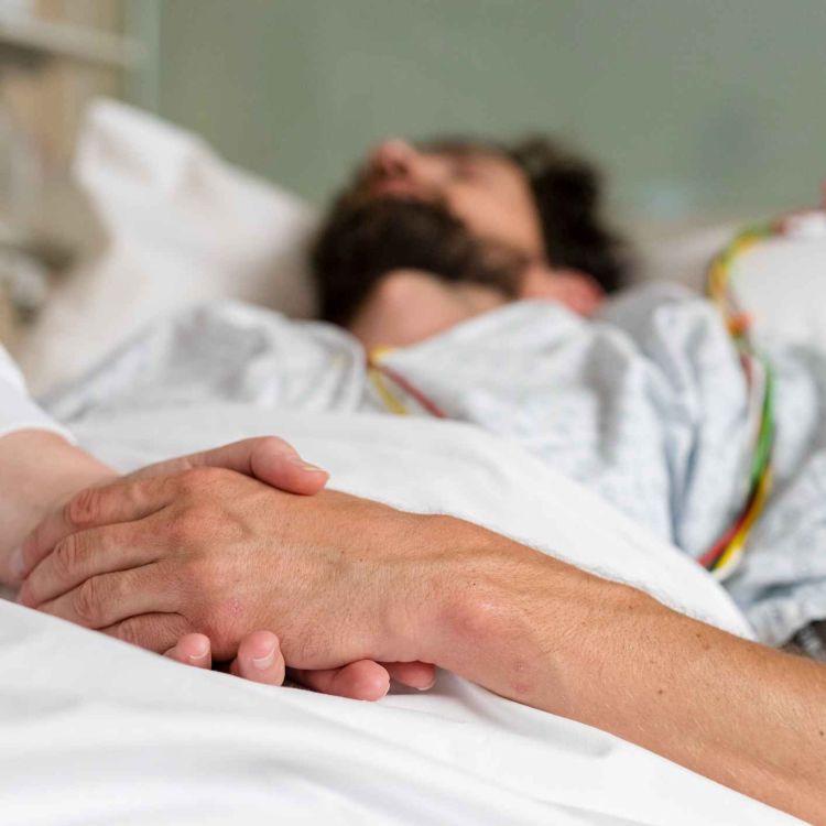 cover art for 5011: LISTEN¦  Should terminally ill patients be able to choose to end their own lives? Scottish politicians are voting on assisted dying, as campaigners elsewhere want to see it legalised, including in NI. Frank spoke to campaigner Gavin Walker