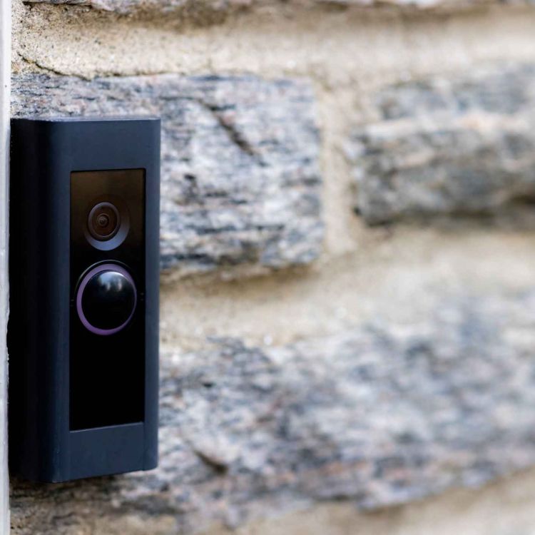 cover art for 5081: LISTEN¦ All eyes on you - are doorbell cameras infringing on our privacy? What happens to the data they collect? Frank spoke to cyber security expert Wayne Denner