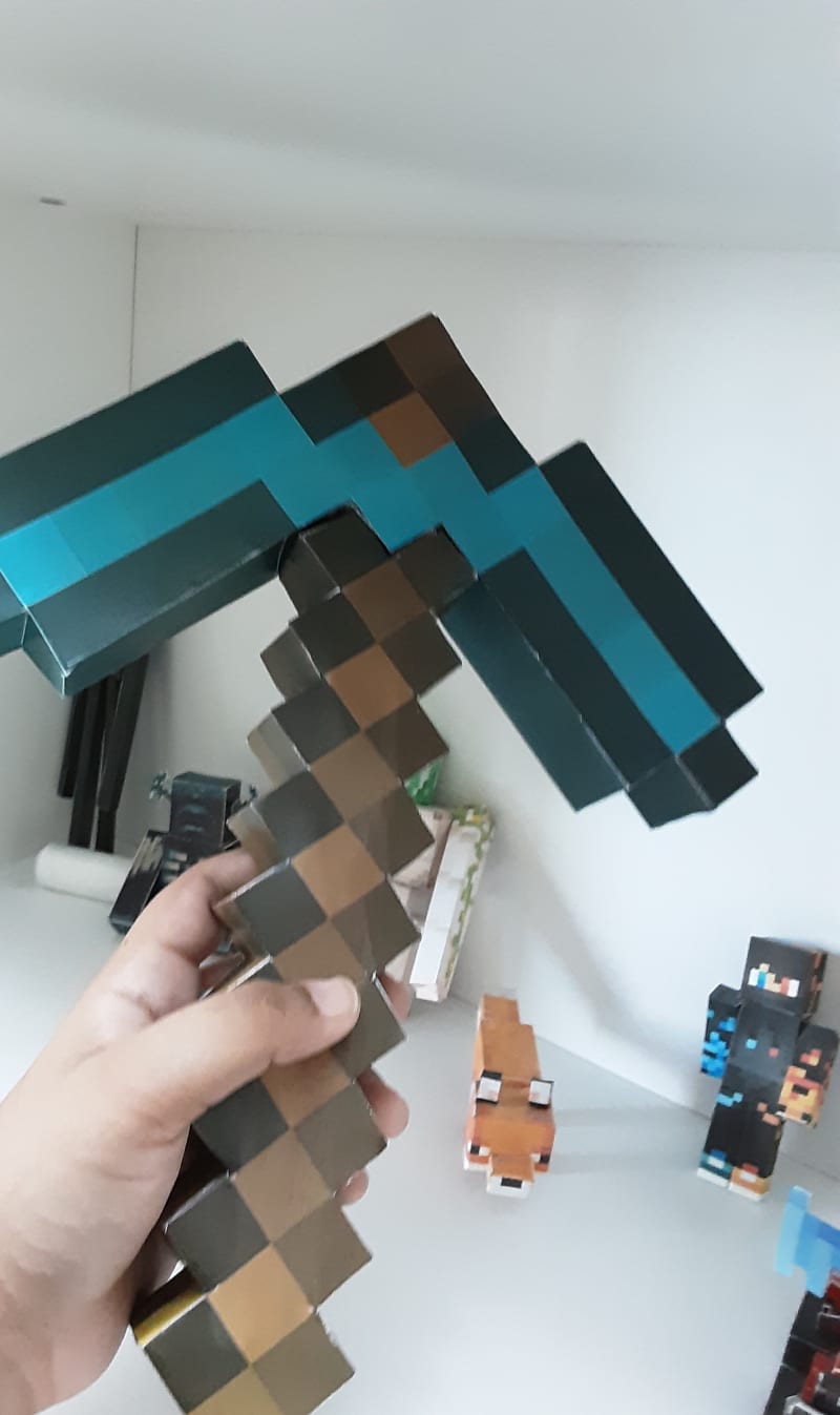 Pixel Papercraft - chiseled bookshelf (srfhelps)