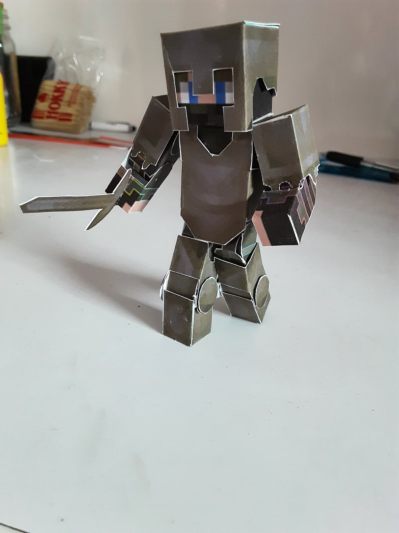 Papercraft for Minecraft Papercraft Steve with Diamond Armor