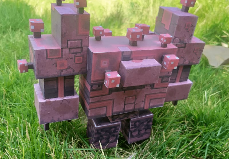 Pixel Papercraft Mooshroom Monstrosity (Minecraft Dungeons)