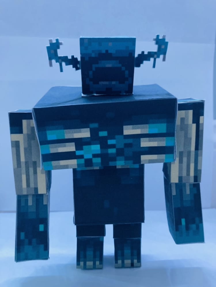 I made Warden Minecraft papercraft : r/Minecraft