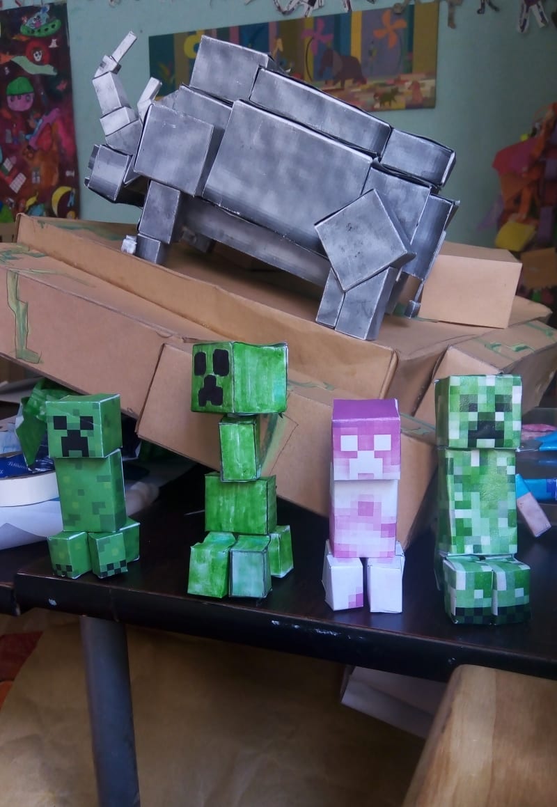 Pixel Papercraft - Creepers