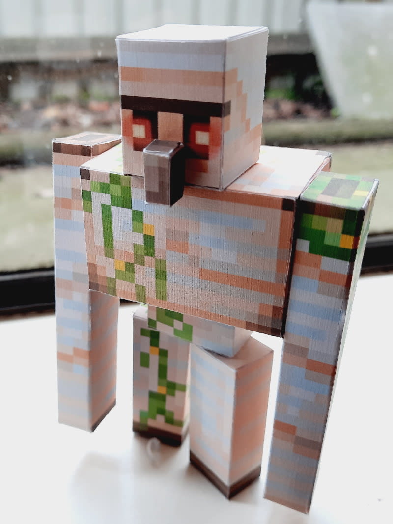 Bendable Minecraft Papercraft Iron Golem Pixel Papercraft Designs | The ...