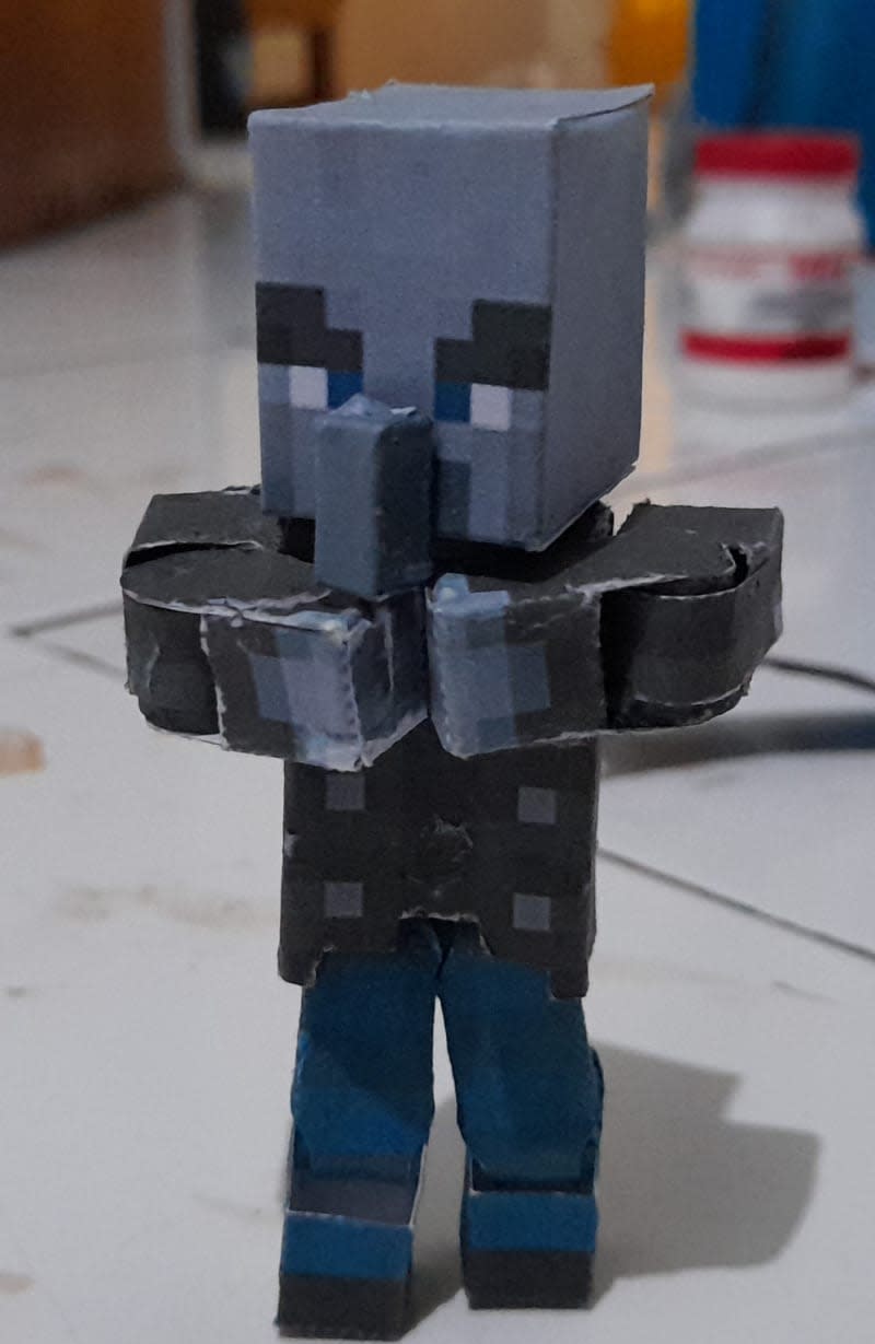 Pixel Papercraft Bendable Vindicator