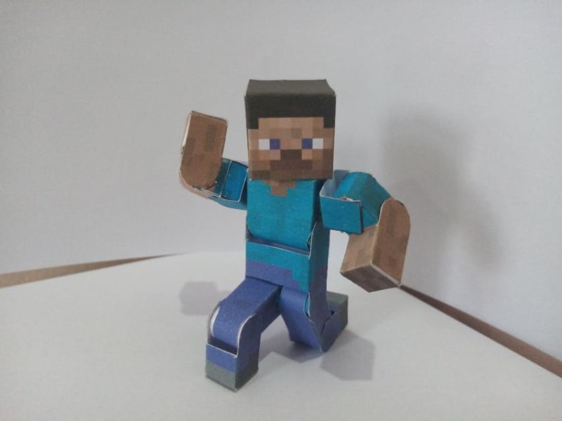 Minecraft Bendable Steve Paper Craft 