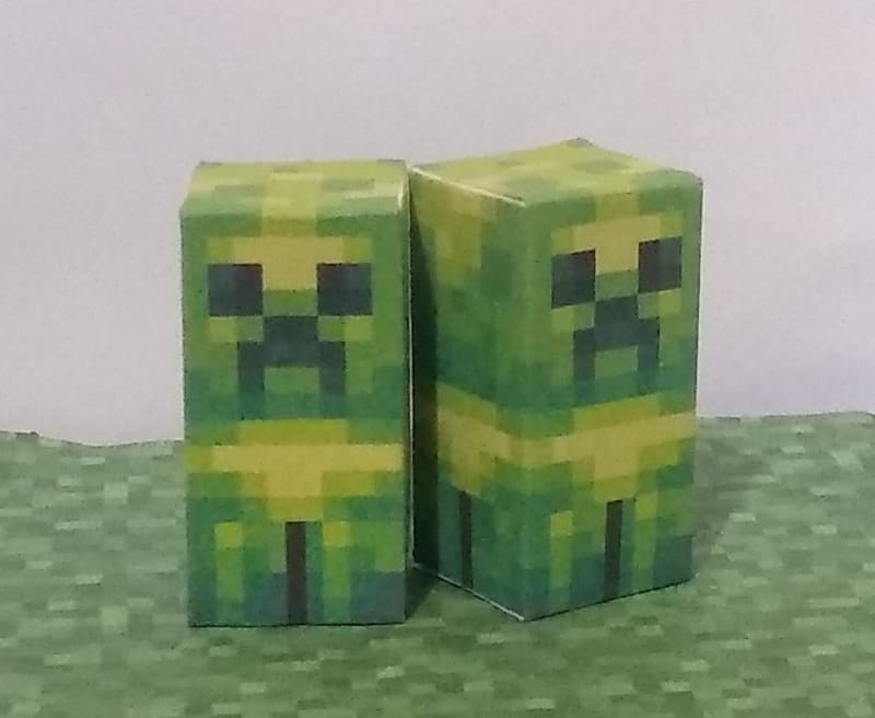 Pixel Papercraft - Mini Creeper (Creeper Overhaul Texture)