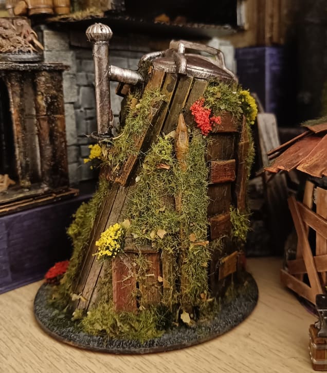 Ramshackle hut