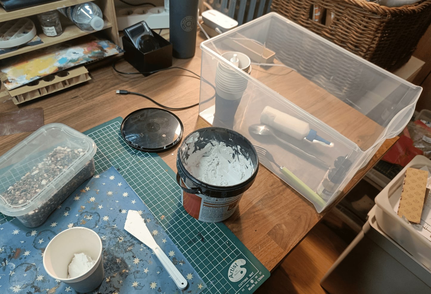 Dedicated drawer with all base texturing ingredients organized together