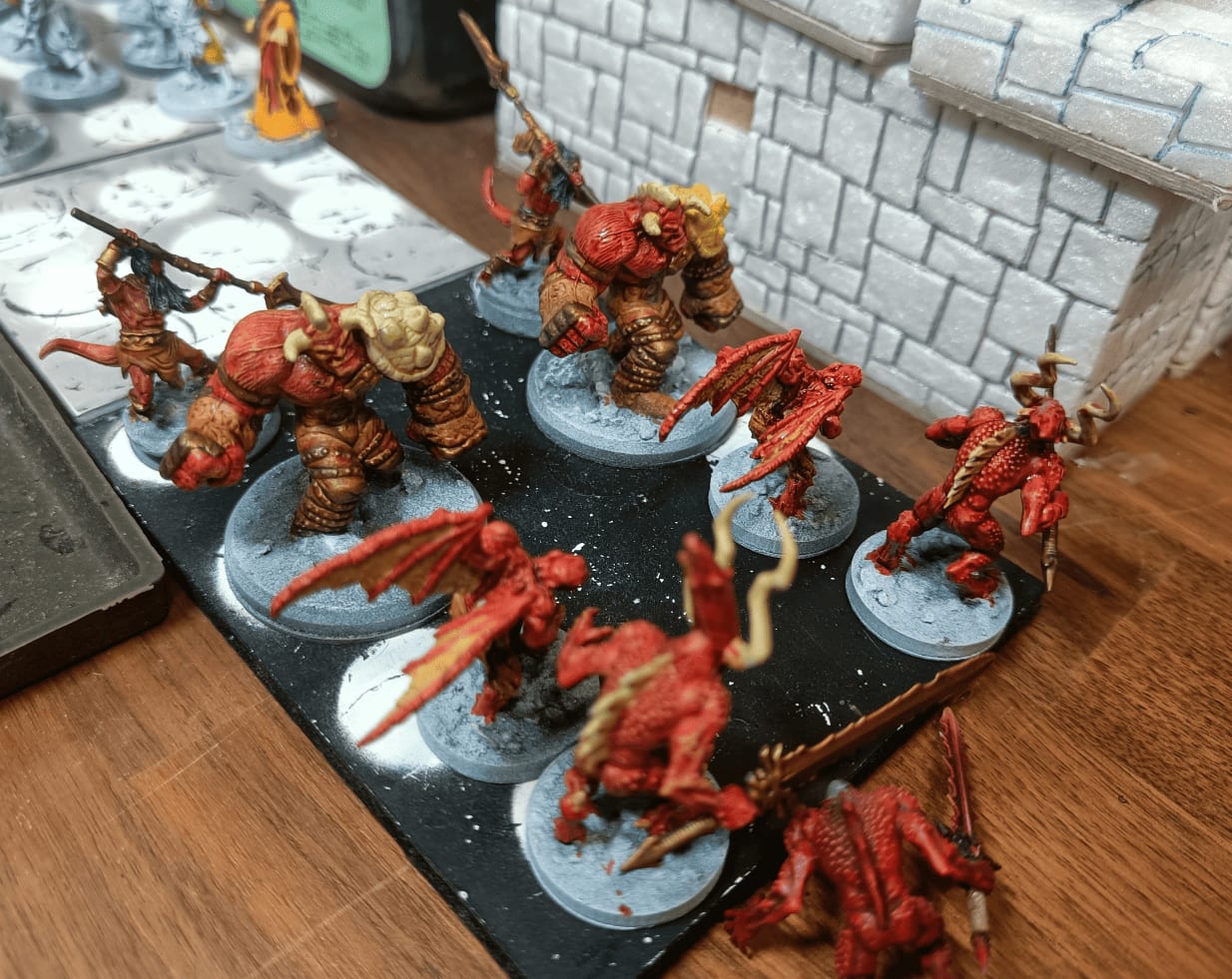 Comparison test: red wash on right vs no wash on left devils