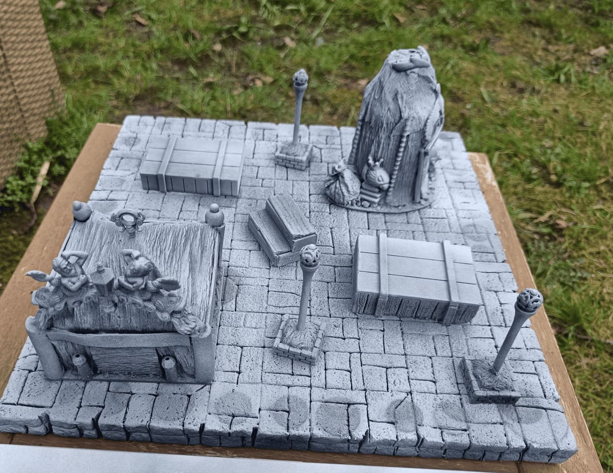 Last batch with zenithal priming showing tent with eagle head and tea bag