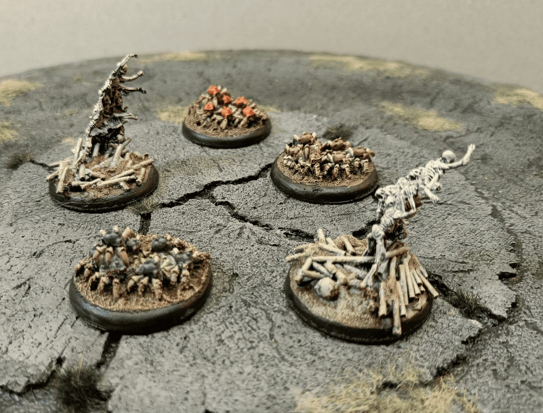 Overview of all undead swarm miniatures together