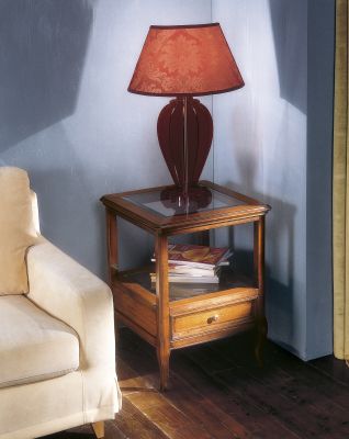 Lamp holder table with glass top