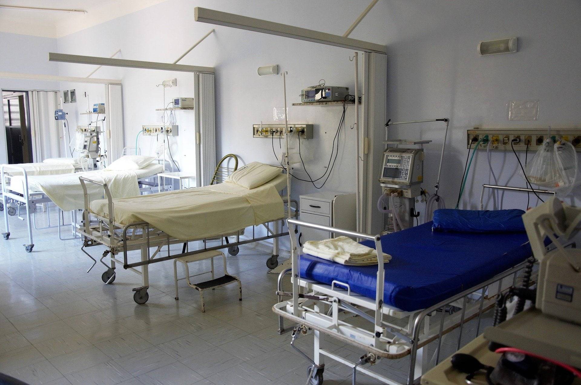 APLICACIÓN RÍGIDA DE LA REGLA FISCAL EN COSTA RICA ASFIXIA EL PRESUPUESTO DE LOS HOSPITALES PÚBLICOS