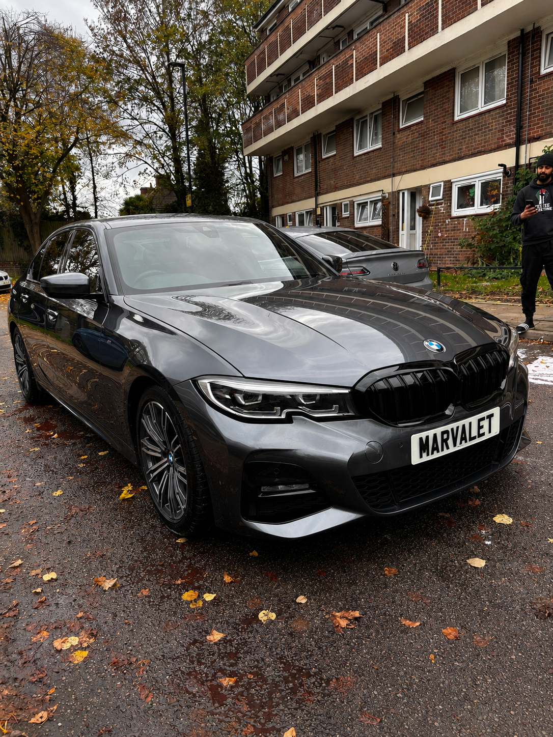 
                                
                                    BMW 330i
                                
                            