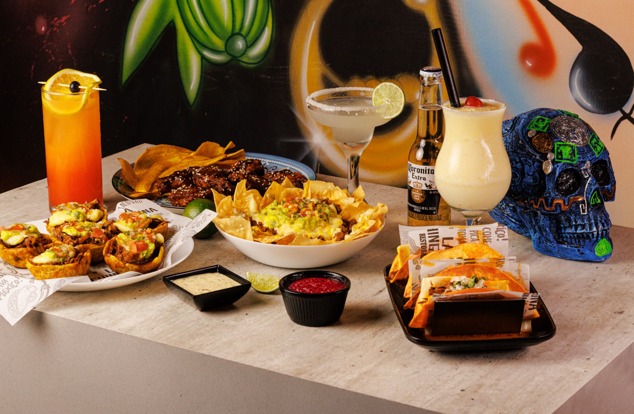 La Chingona Restobar — foto 6