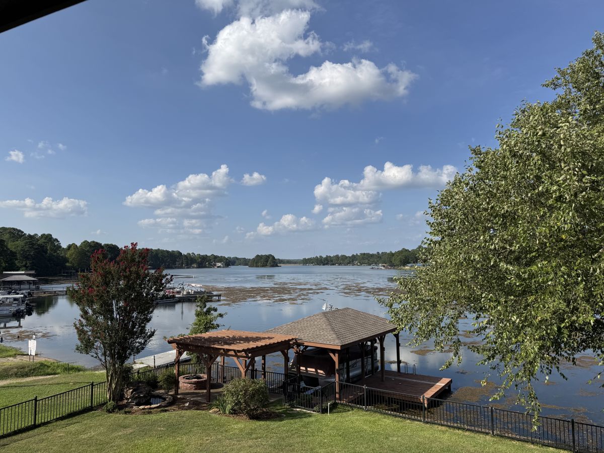 Property photo of 1257 Hideaway in East Texas