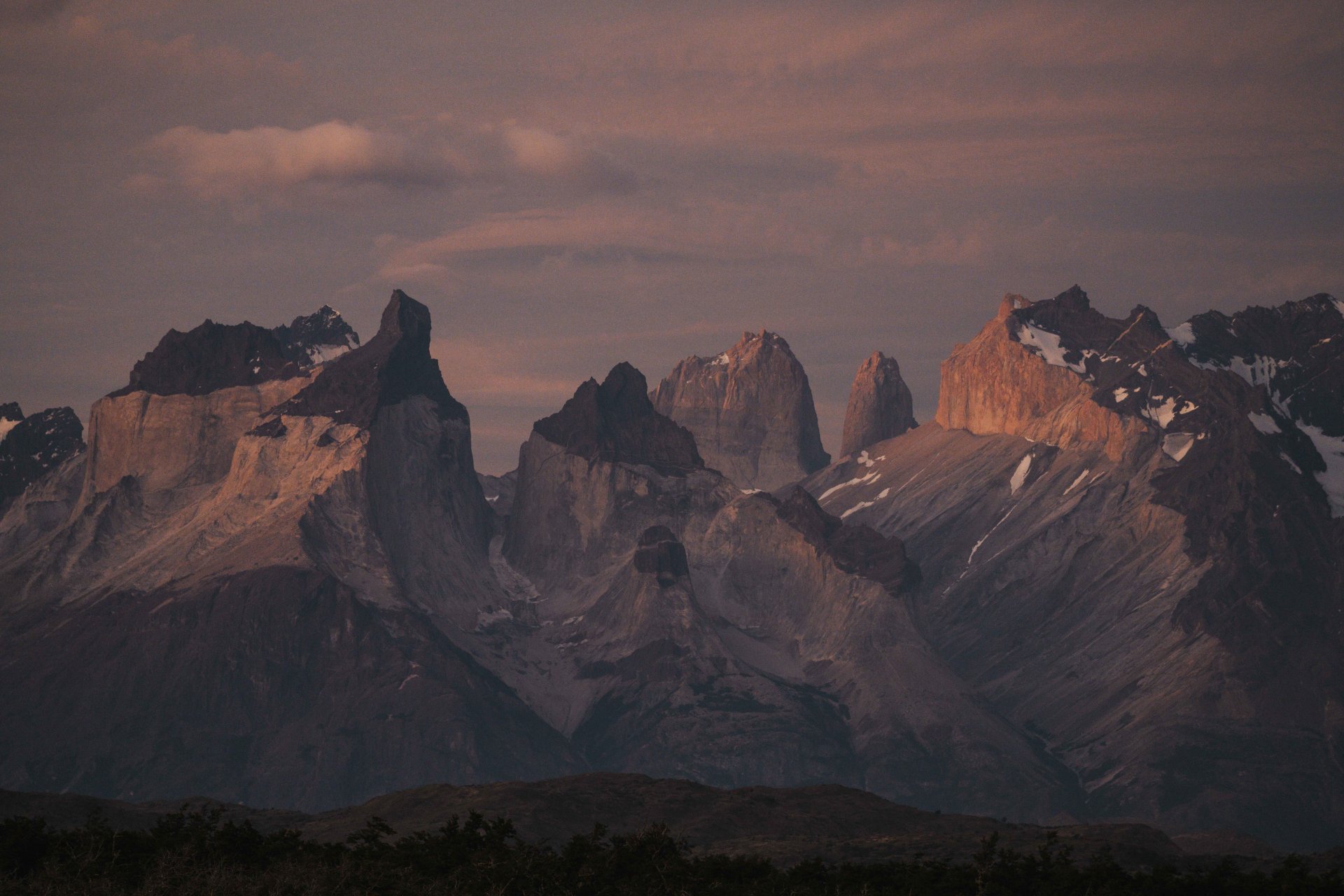 Planet 5 Gallery - Dramatic Torres del Paine at sunset