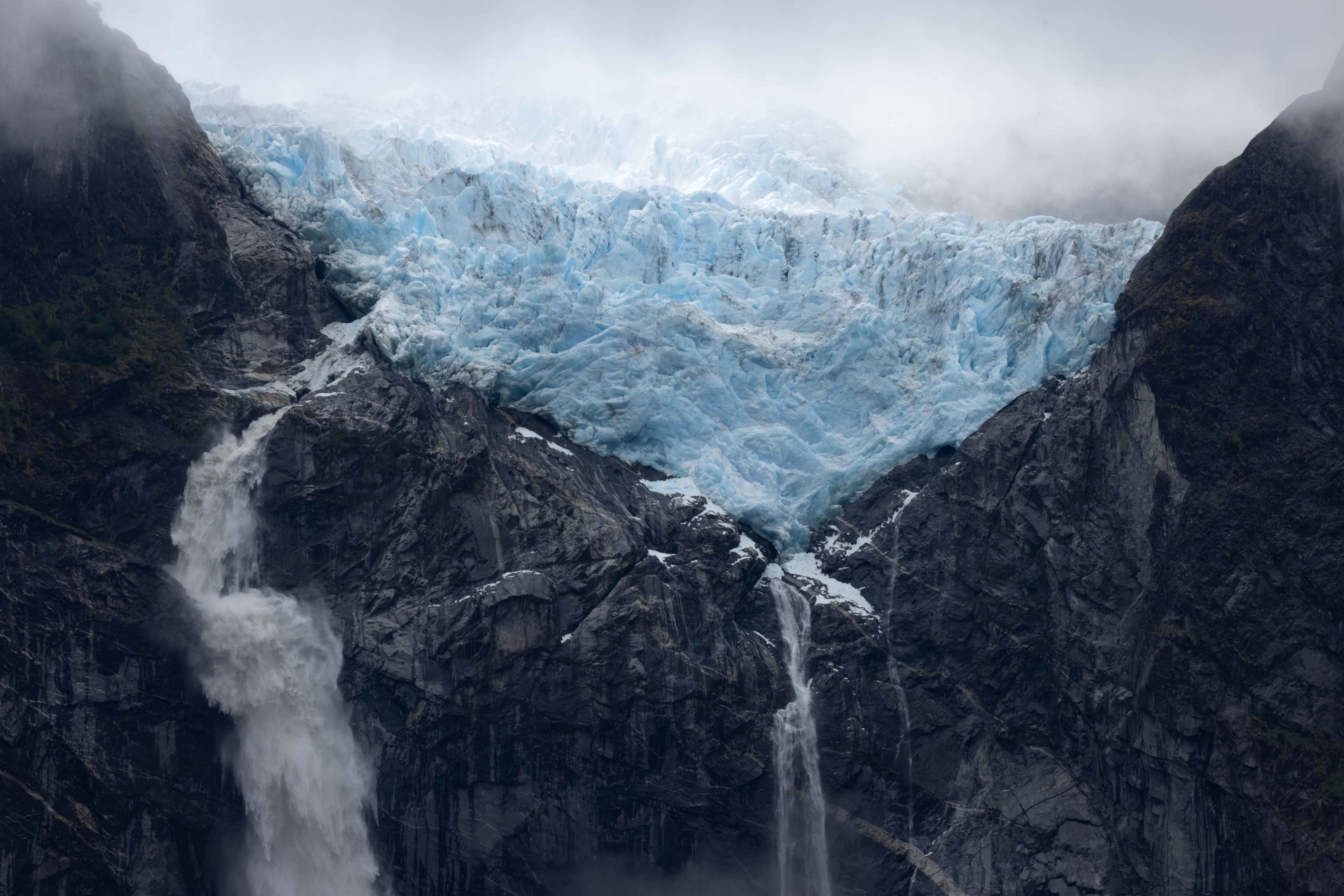 Planet 5 Gallery - Mountain glaciers