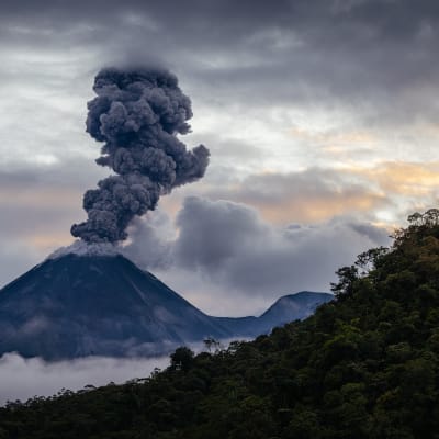HBO Volcano Ecuador