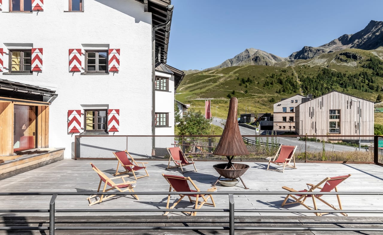 jagdschloss_hotel_mit-_terrasse_web.jpg