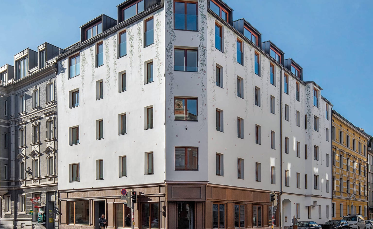 1-Ansicht-Haus-aussen_1-muellerstrasse13-innsbruck.jpg