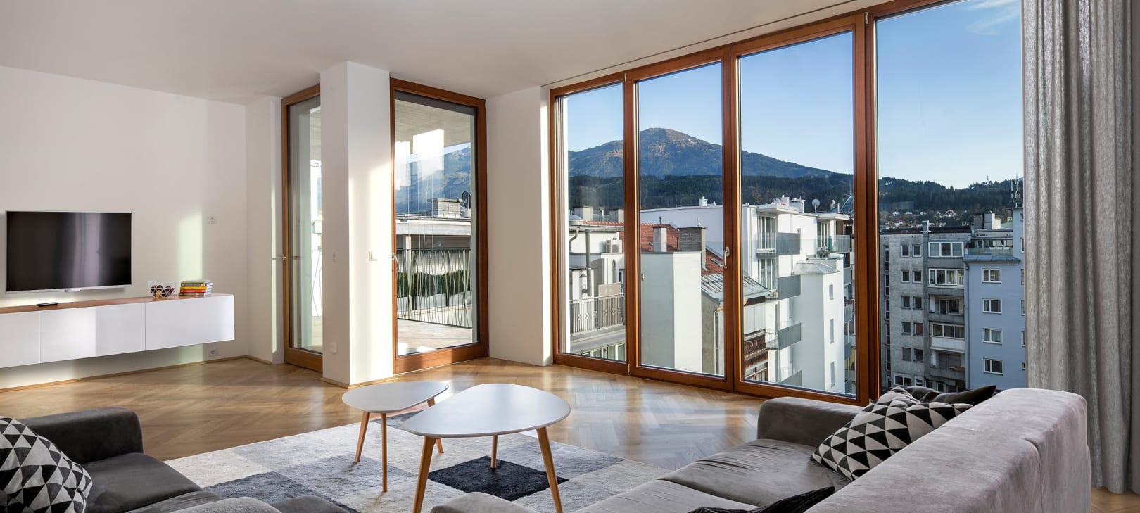 Ansicht-innen_Zimmer-muellerstrasse13-innsbruck.jpg