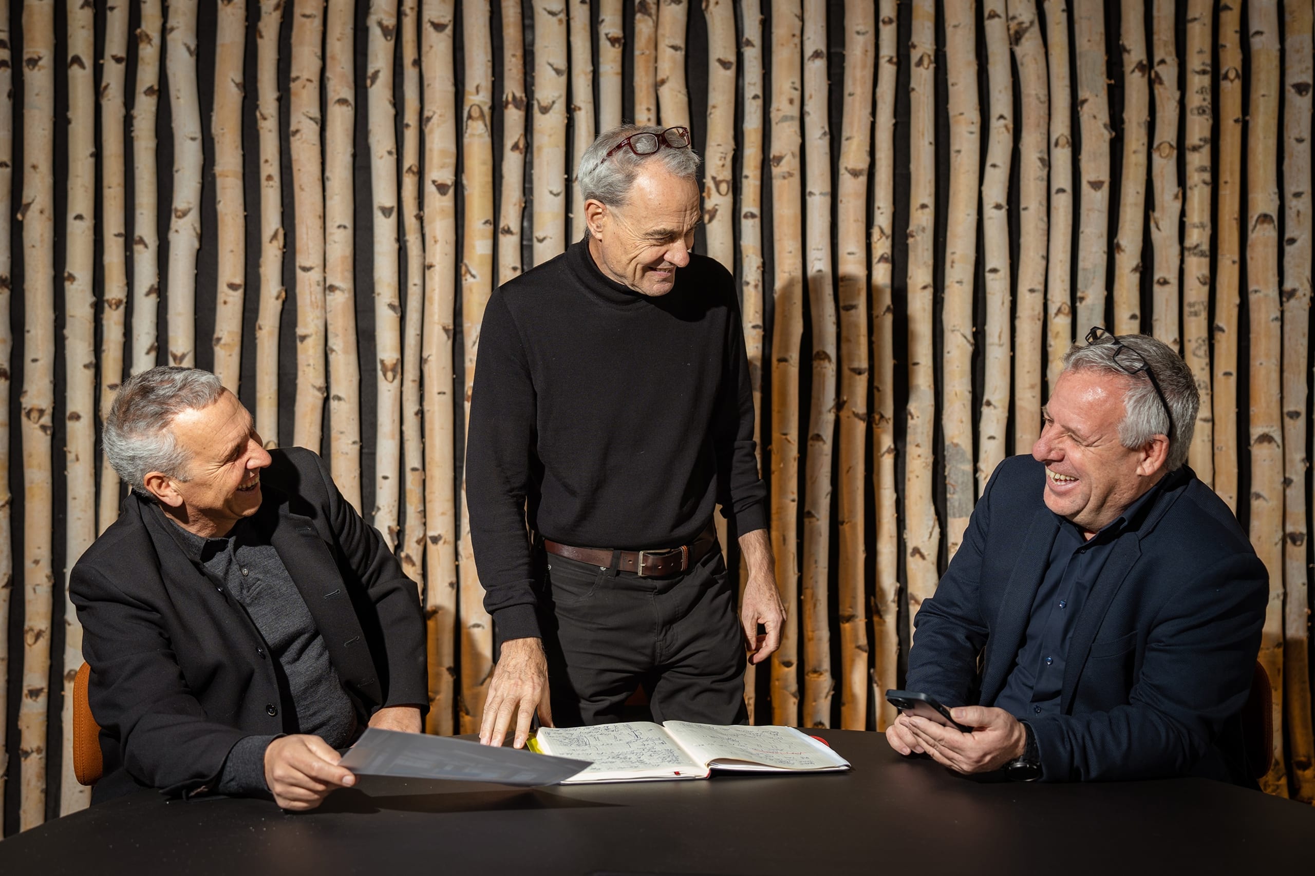 Team-A7405003.jpg