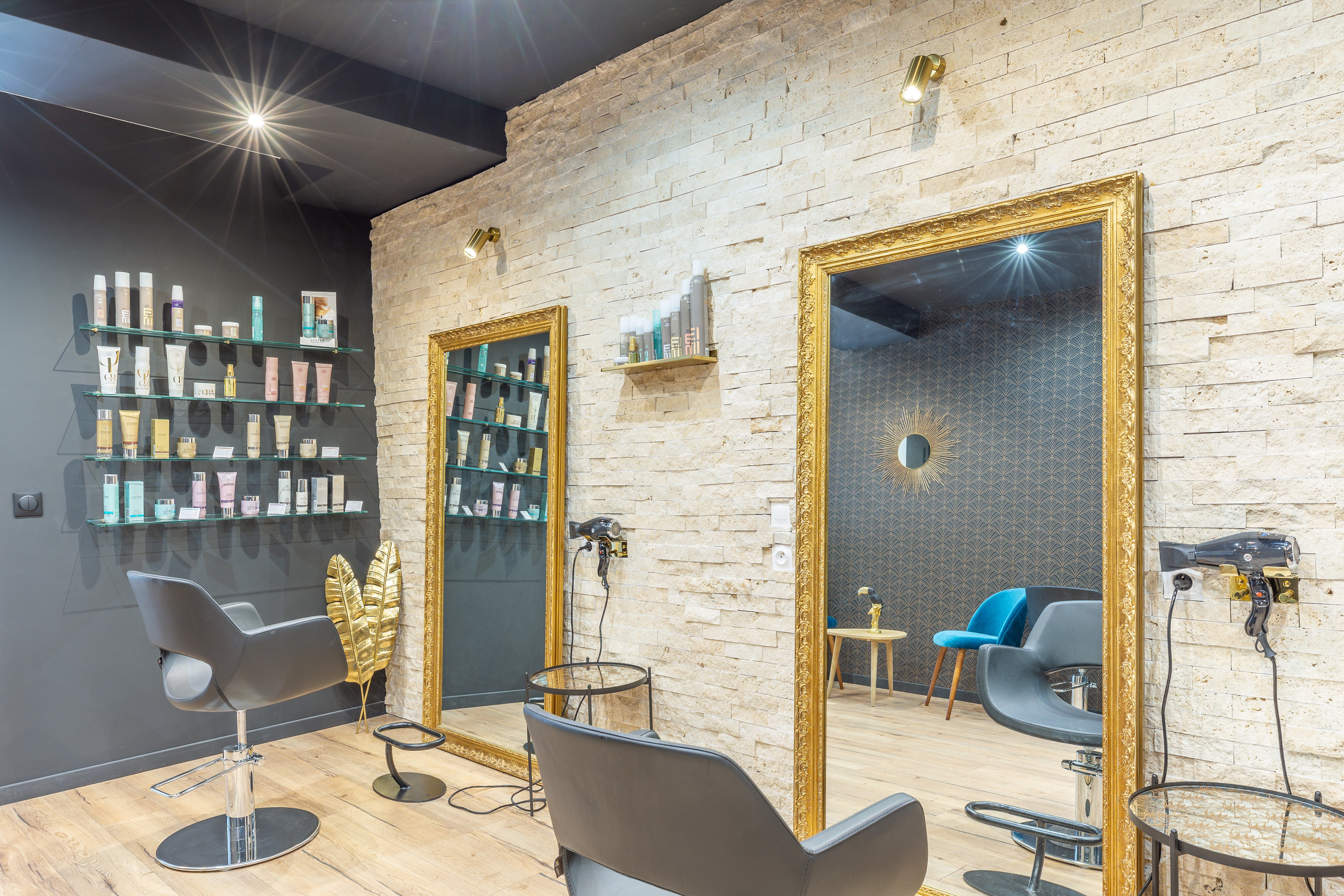 Salon De Coiffure Saint Julien En Genevois Coiffeur Saint-Julien-en-Genevois 74160 - Planity