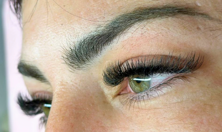 Cils & soins : Manucure à Marseille