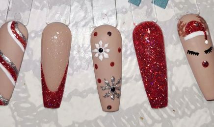 Créalyne-Nails  : Manucure à Plouhinec