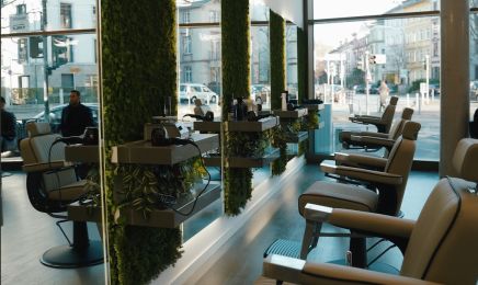 Rascho Picasso: Kosmetikstudio in Frankfurt am Main