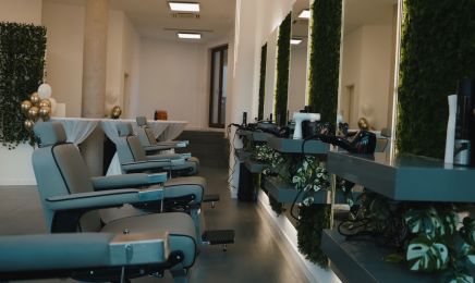Rascho Picasso: Kosmetikstudio in Frankfurt am Main