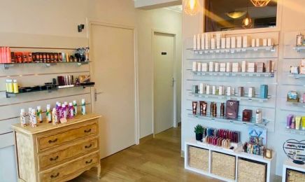 AU BONHEUR DES SENS - Locqueltas : Institut de beauté à Locqueltas