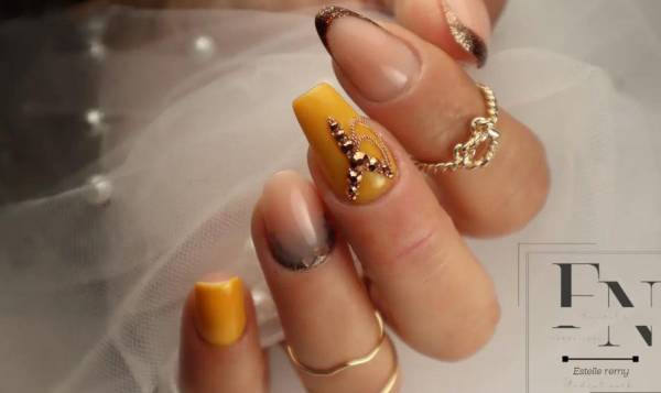 Flo Nail's 