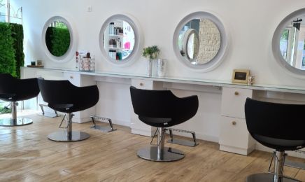 C dans l’Hair Le 271 (Le Grand Salon) : Coiffeur à La Motte-Servolex