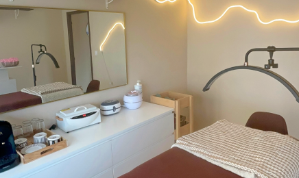 Nini Beauty Studio  : Coiffeur à Istres