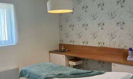 Le Studio Esthétique | Épilation Laser : Manucure à Vic-le-Comte