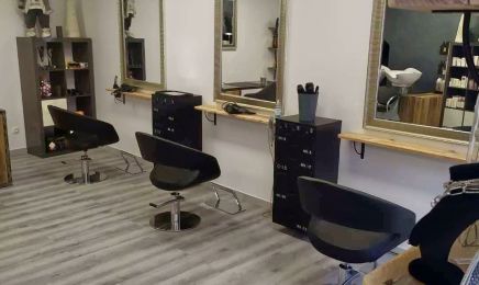 SALON ESTHÉTIF : Coiffeur à Saint-Laurent-d'Aigouze