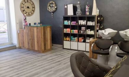 SALON ESTHÉTIF : Coiffeur à Saint-Laurent-d'Aigouze