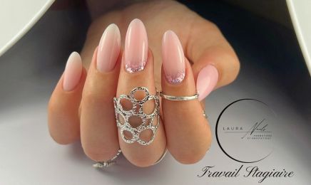 LAURA NAILS FORMATION : Centre de formation : Manucure à Gémenos