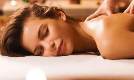 Virginie Lambaudie Caprice Beauté : Manucure à Bordeaux