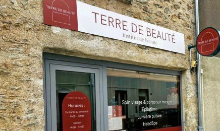 Terre de Beauté - St Étienne de Montluc : Manucure à Saint-Étienne-de-Montluc