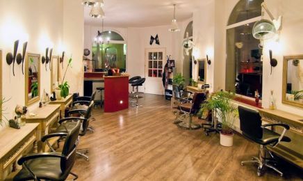 Wächst doch wieder : Friseur in Essen