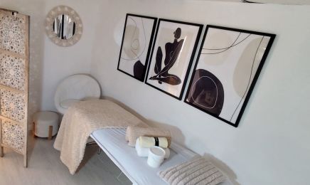 CHEZ CALI INSTITUT  : Manucure à Saint-Denis-de-l'Hôtel
