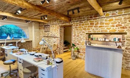 Institut Adélaide : Institut de beauté à Ville-Pommeroeul